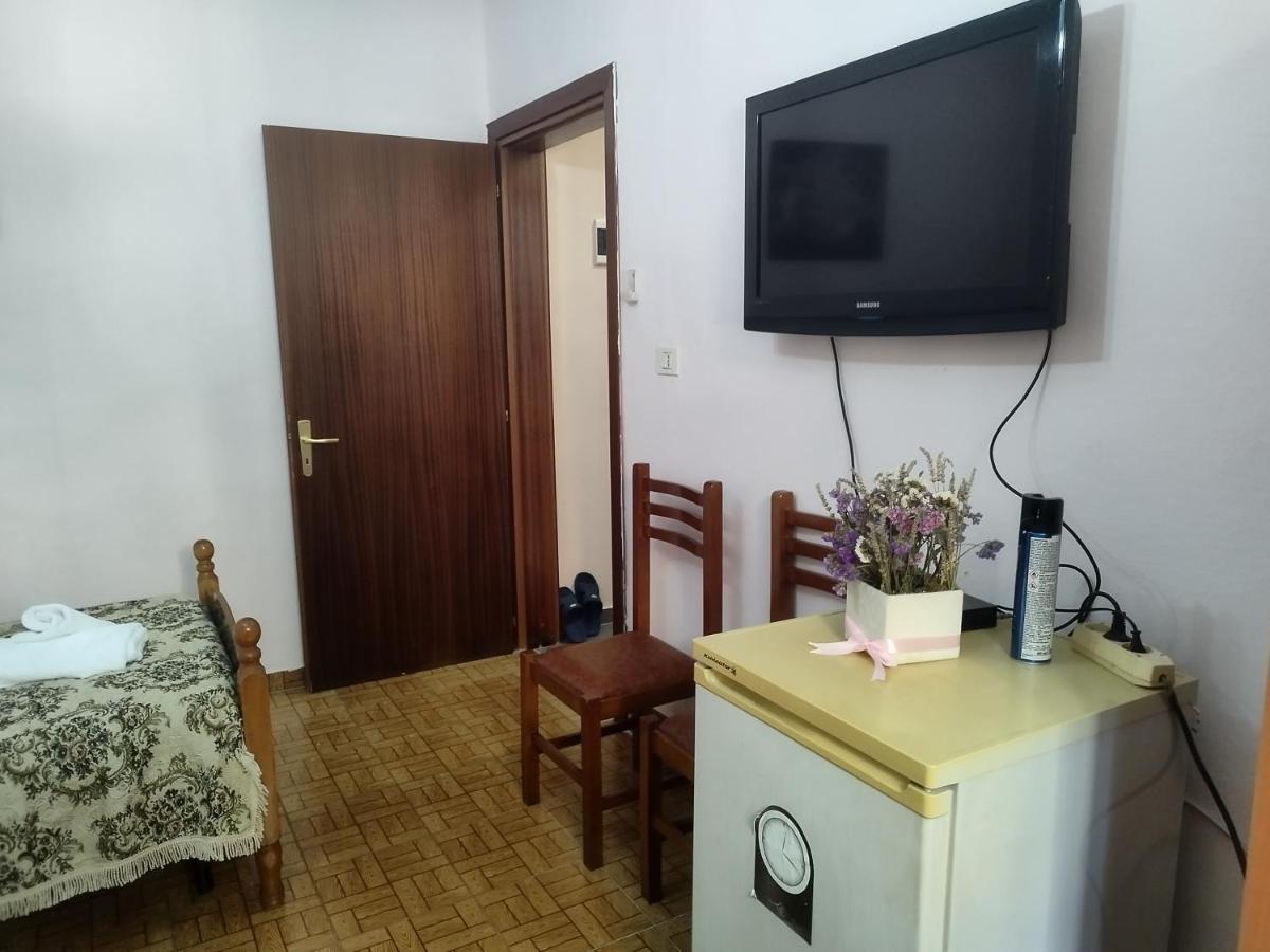Guest Room Tirana Center Exterior photo